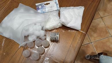 Neve finta e accessori vari 