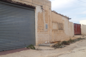 Immobile commerciale zona Porto