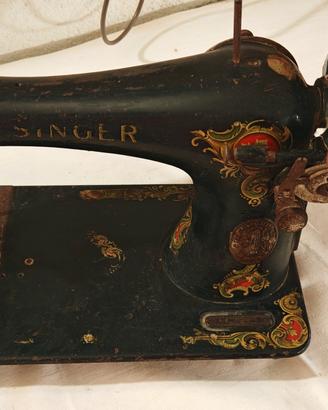 Macchina da cucire Singer vintage