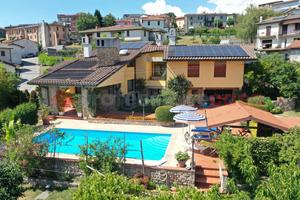 Villa singola Piazza al Serchio [UG179MDVRG]