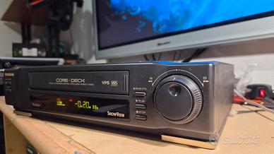 Videoregistratore VHS TOSHIBA