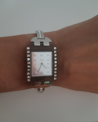 Orologio Swatch da donna con brillantini