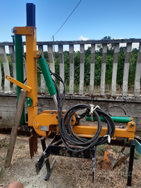 Estirpatrice e vangatrice per vigneto