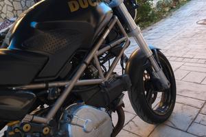 ducati Monster 600