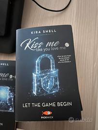 Lotto 4 libri "kiss me like tou love me"