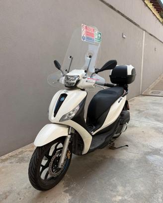 Piaggio Medley S 125 + Accessori (ancora garanzia)