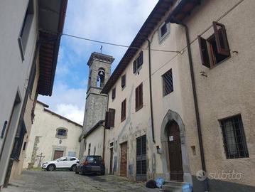 Immobile in asta di 125 m² con più di 5 locali a R
