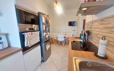 QUADRILOCALE ristrutturato.Piano panoramico