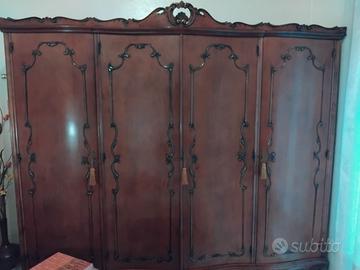 Elegante Armadio in legno 4 ante
