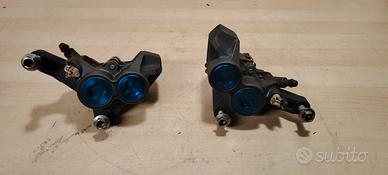 Coppia pinze anteriori yamaha r6 2003