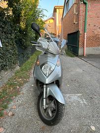 Honda Dylan 150