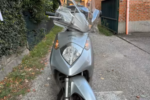 Honda Dylan 150