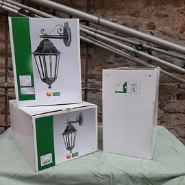 Set tre lampioni da esterno 