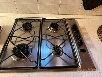 4 Fuochi Indesit 59cm x 51cm