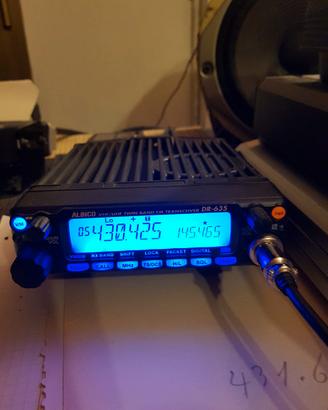 Radio Bibanda Alinco dr-635