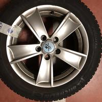 Gomme invernali 205 55 R16 + cerchi