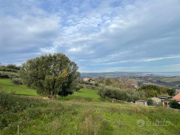 Terreno edificabile vista mare - R36