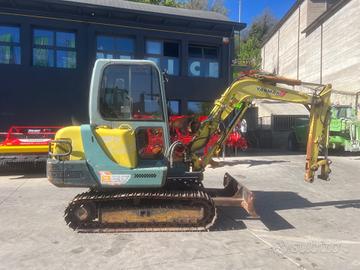 ESCAVATORE YANMAR B37