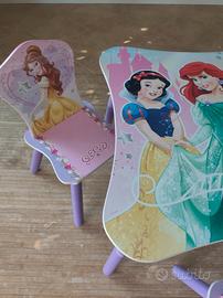 tavolino + 2 sedie principesse 