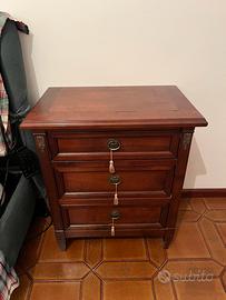 Cassettiera/comodino in noce