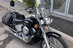 YAMAHA XVS 650 dragstar 650