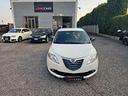lancia-ypsilon-0-9-twinair-85-cv-5-porte-s-s-plati