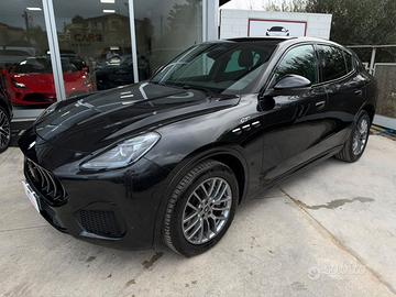 Maserati Grecale MHEV 300 CV AWD GT