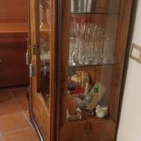 Vetrina chippendale anni '40. Mensole in cristallo