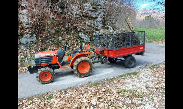 Trattore kubota b1610