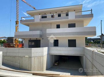 4 LOCALI A CASTELFRANCO VENETO