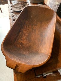 Ciotola antica per impasto