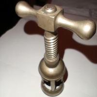 Cavatappi antico in ottone