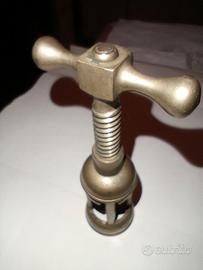 Cavatappi antico in ottone