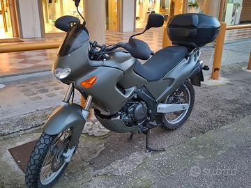 aprilia pegaso 650