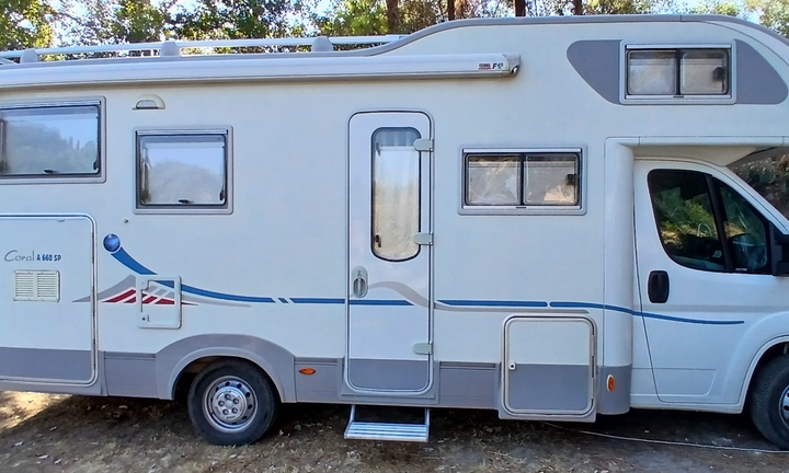 Mansardato Adria 660 sp