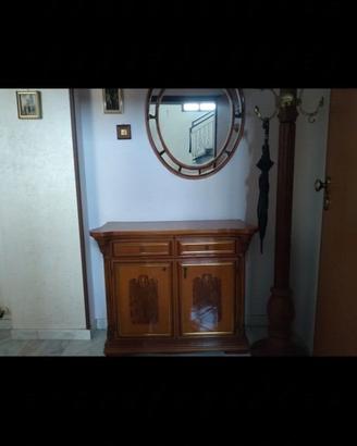 Mobili da in ingresso vintage