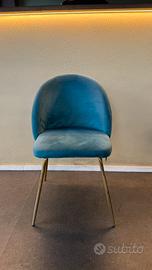 Sedia in velluto azzurro