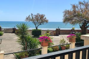 Fronte mare discesa privata in spiaggia