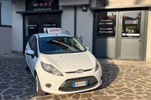 FORD Fiesta 1.4 5p. Bz.- GPL Titanium GPL