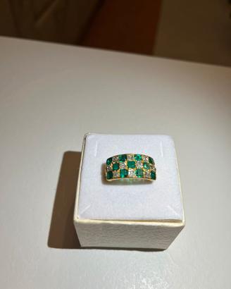 anello in oro 18kt pavé smeraldi e diamanti