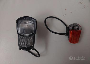 Luci anteriori e posteriori per bicicletta