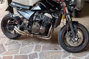 Kawasaki z750 per patente A2