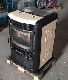 Stufa a pellet  11.5 kW   Extraflame 