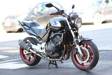 Splendida Honda CBF 600N (2006)