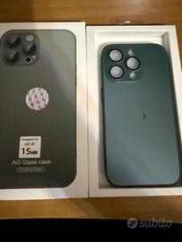 Cover iPhone 15 pro green