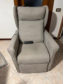 Poltrona relax elettrica alza persona
