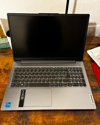 Lenovo IdeaPad slim 3