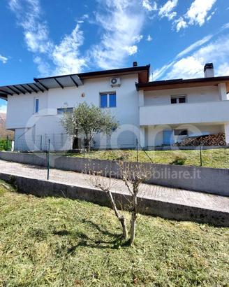 Villa d'epoca / indipendente - Artegna