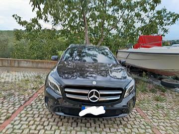 Mercedes GLA