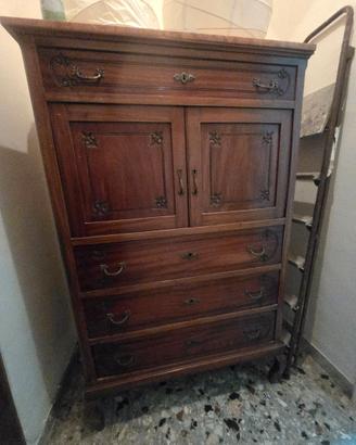 Madia in legno